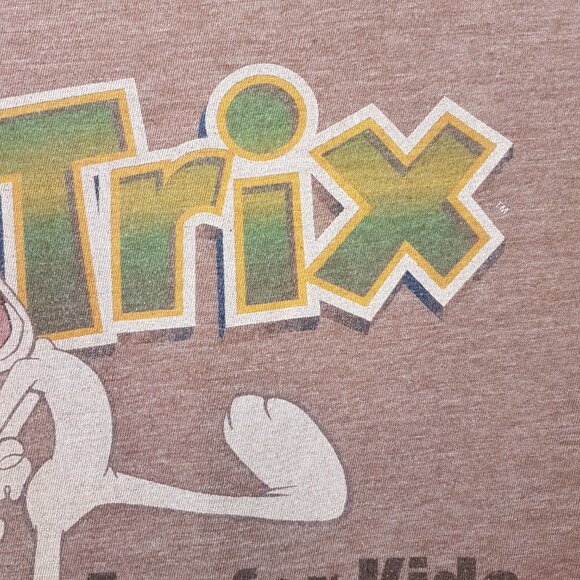 Vintage 2006 GENERAL MILLS Tee Shirt TRIX ARE FOR KIDS Extra Large / US XL Girls - Picture 9 of 15